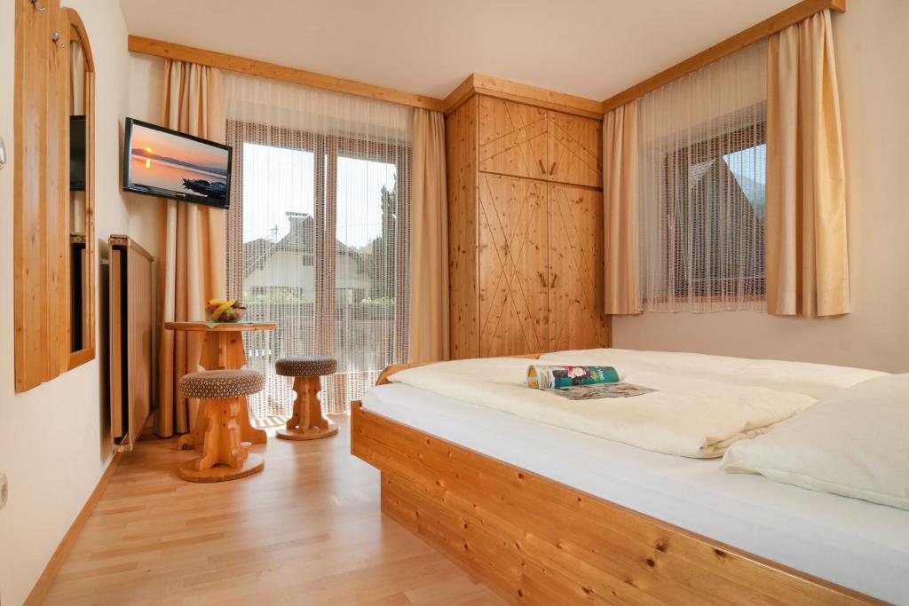 Hubertushof Hotell Latschach ober dem Faakersee Rum bild