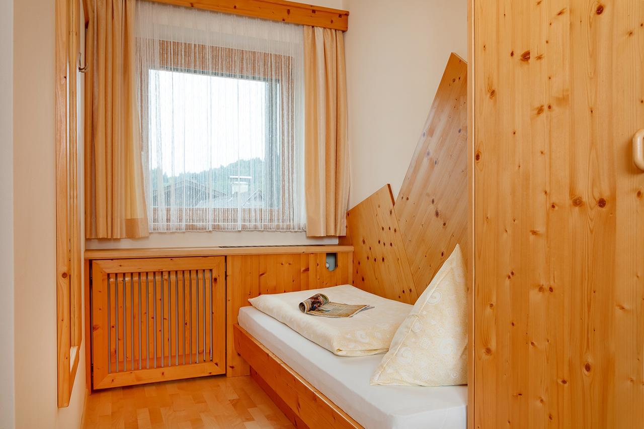 Hubertushof Hotell Latschach ober dem Faakersee Exteriör bild