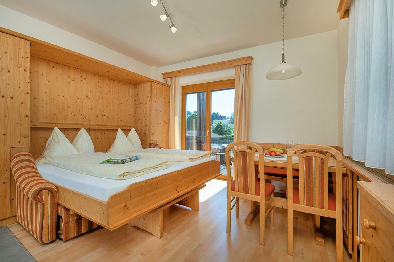 Hubertushof Hotell Latschach ober dem Faakersee Exteriör bild