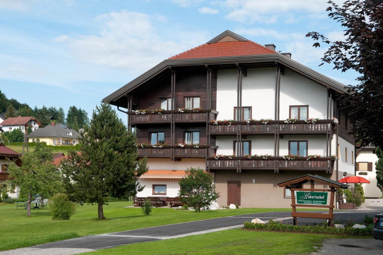 Hubertushof Hotell Latschach ober dem Faakersee Exteriör bild